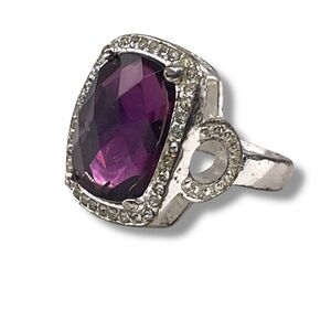 ❤️ Avon ‘Monaco Nights’ Silver Tone and Purple Crystal Ring